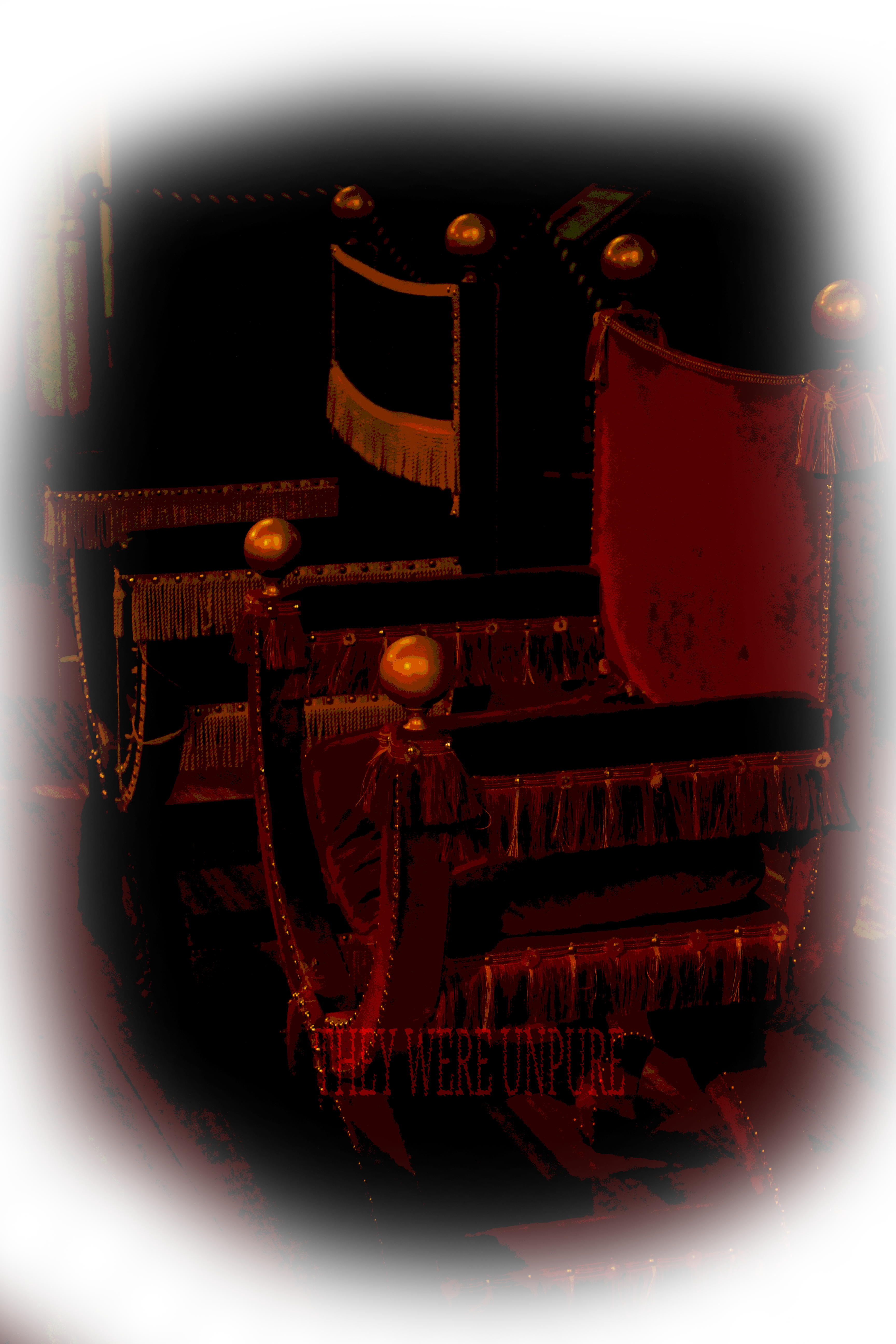 Reproduction of a throne sat on by the Tudor monarchs